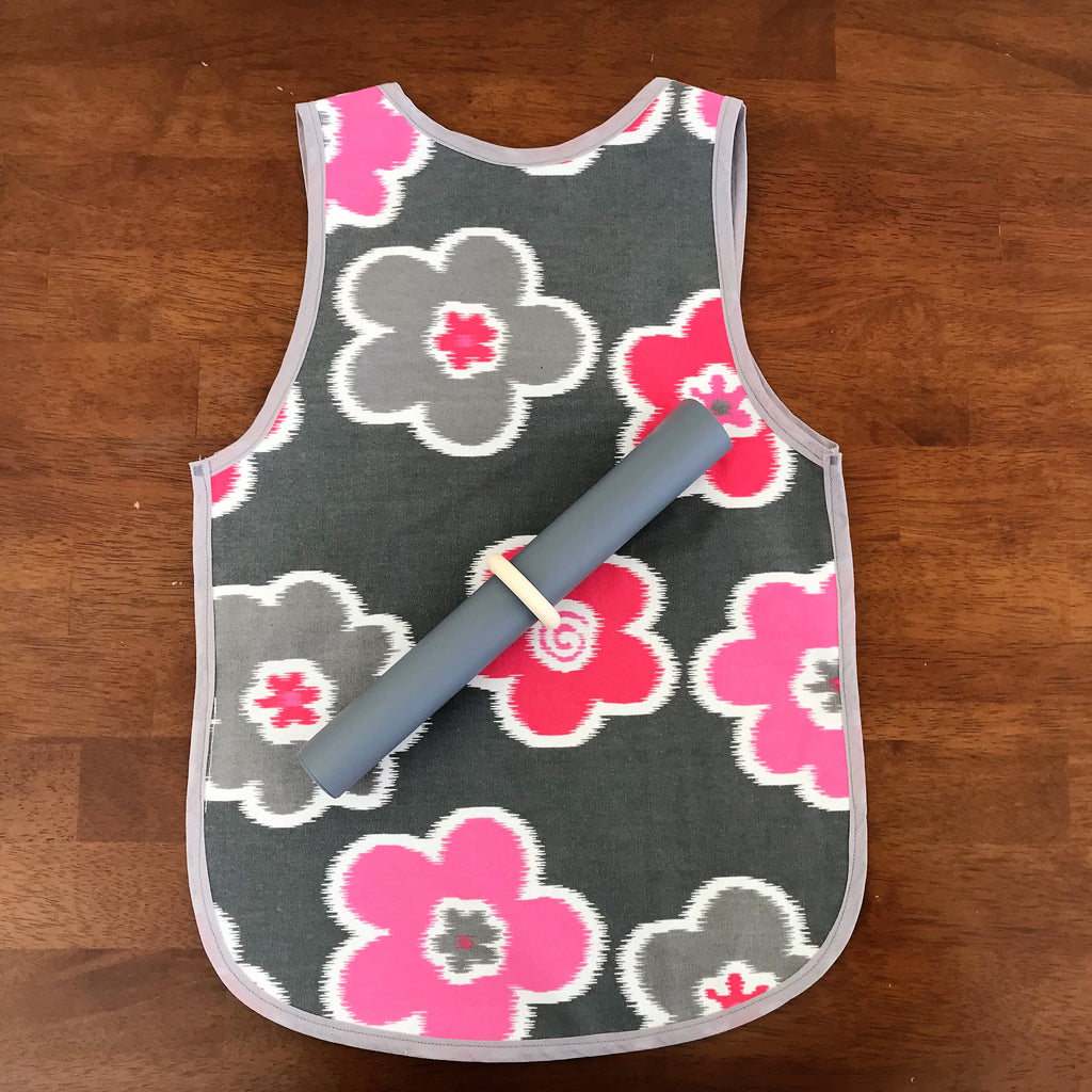 Montessori No-Tie Apron & Protector for ages 3 to 6, Pink Gray Floral Print